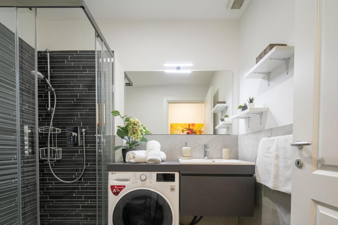 Pepi Modern By Mmega Apartment Florence Luaran gambar
