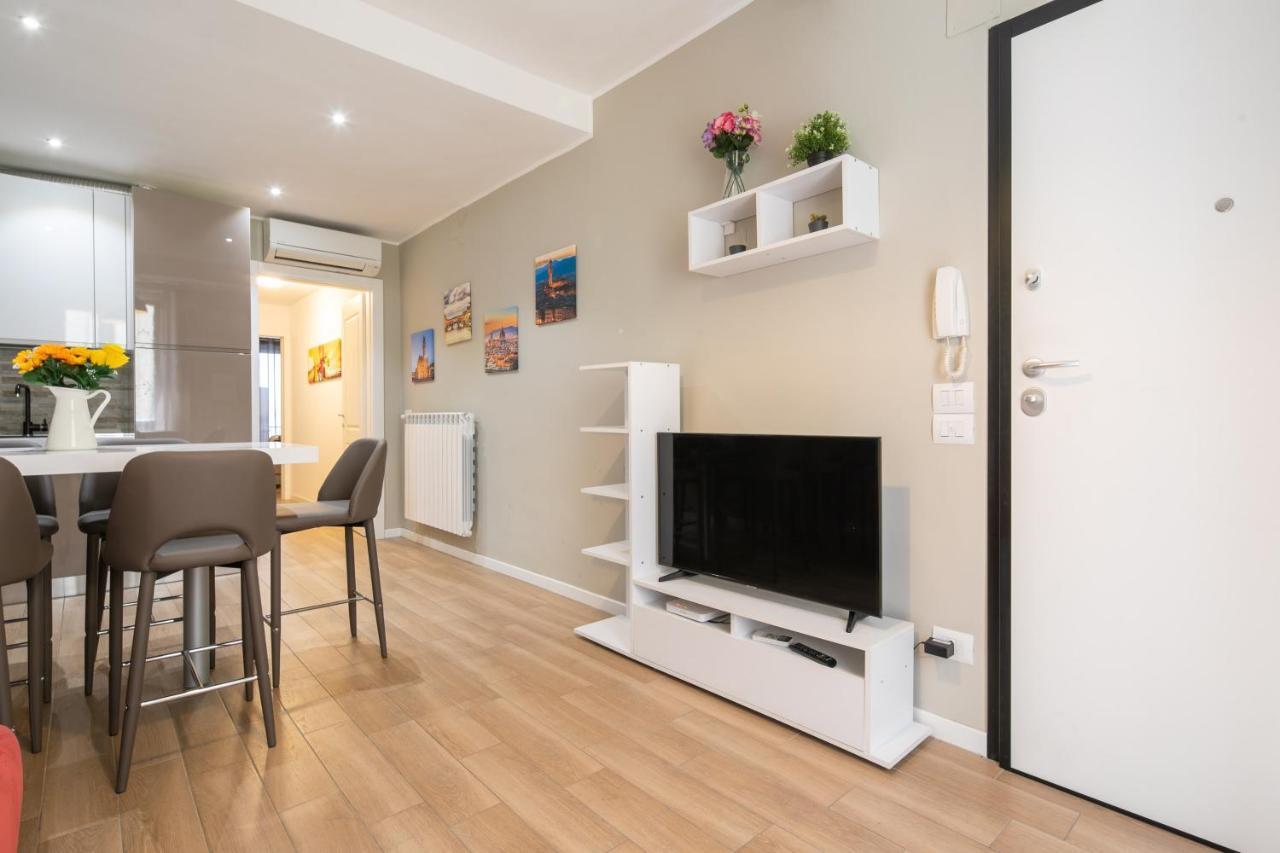 Pepi Modern By Mmega Apartment Florence Luaran gambar